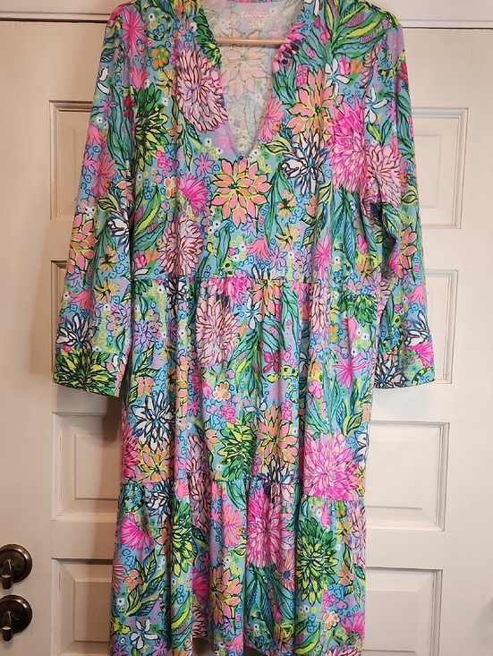 Lilly Pulitzer Dresses & Skirts - Lilly Pulitzer Pastel Floral Print Dress Vneck Long Sleeves Gathered Layer Tiers